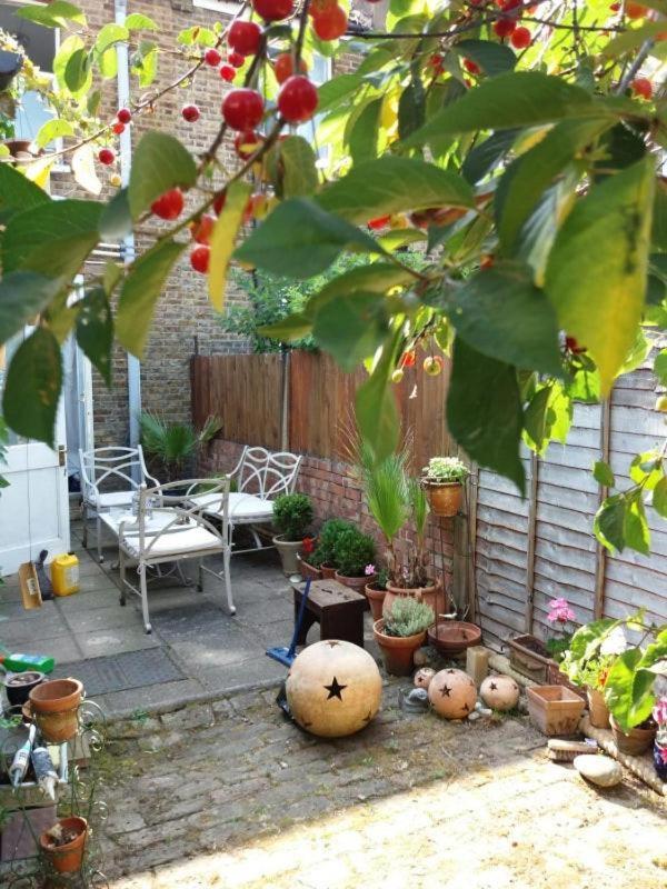 Cosy London Double Room Near Wimbledon Εξωτερικό φωτογραφία