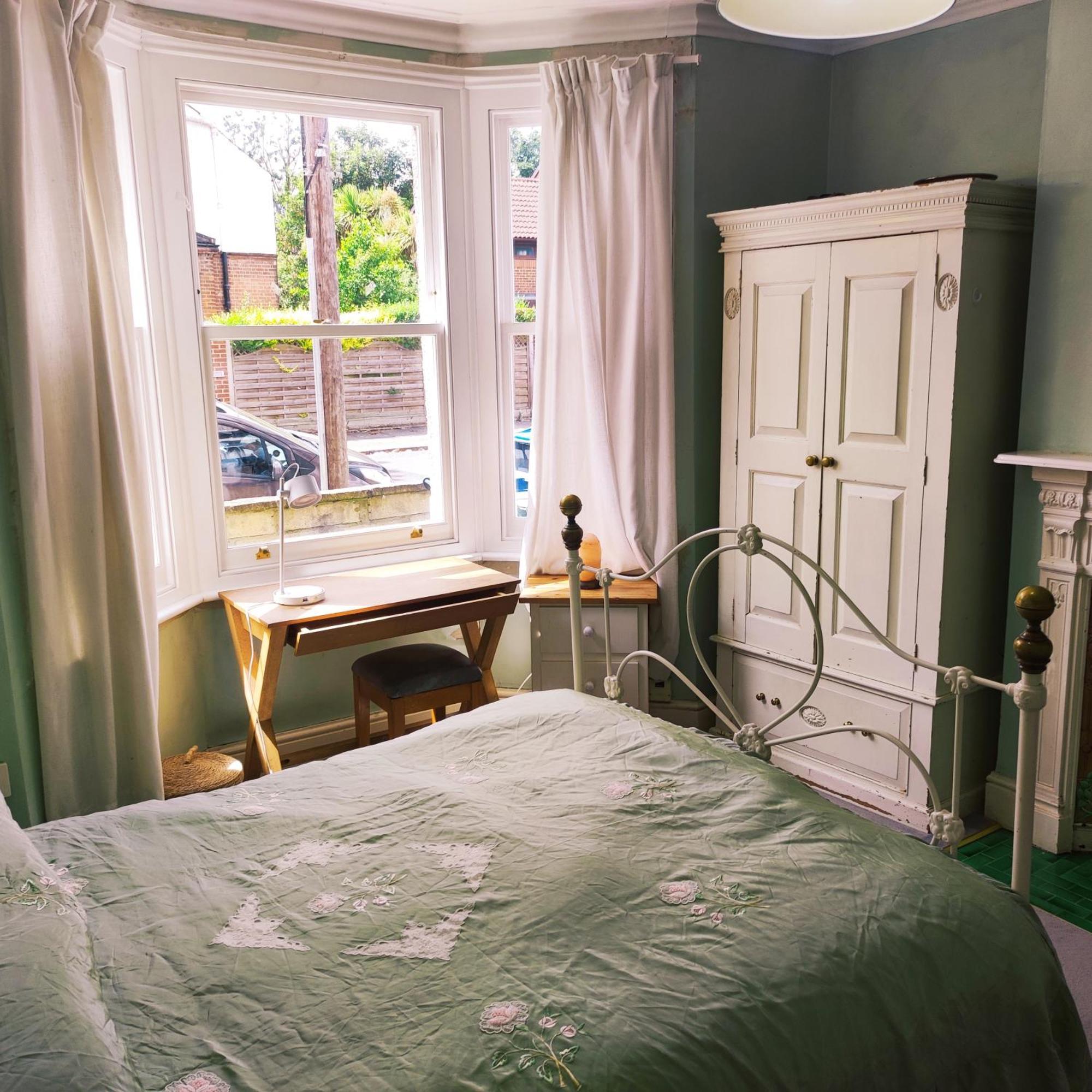 Cosy London Double Room Near Wimbledon Εξωτερικό φωτογραφία